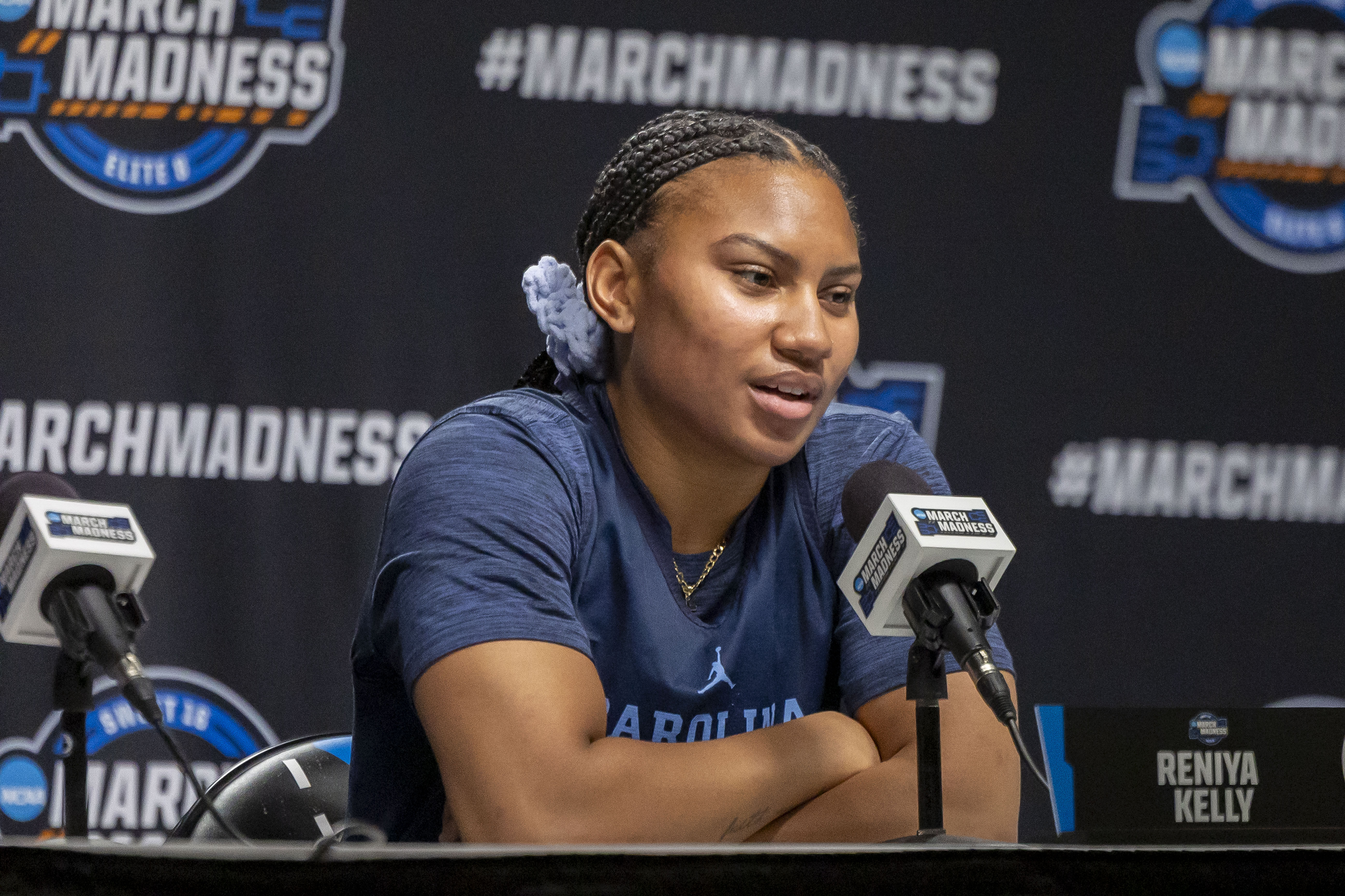 North Carolina Tar Heels guard Reniya Kelly (#10) talks with the media before an NCAA Tournament practice session at Legacy Arena. Photo: Imagn